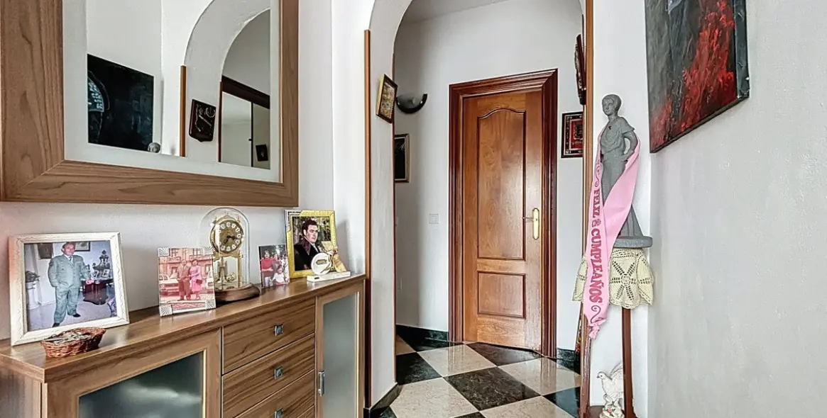 Sale of detached villa in La Viñuela 14