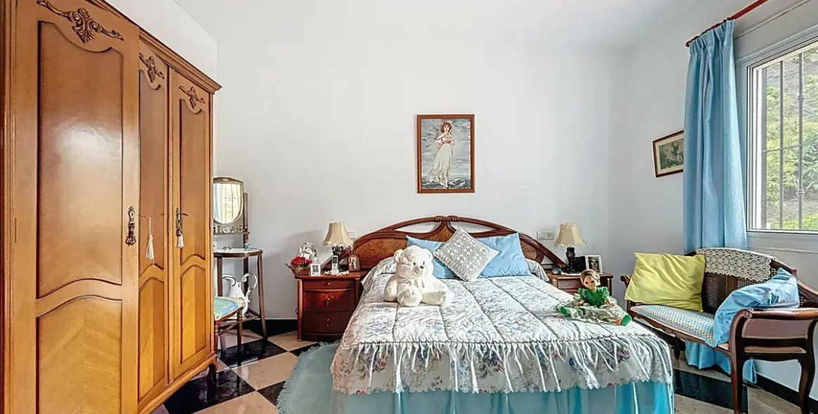 Venta de villa independiente en La Viñuela 32