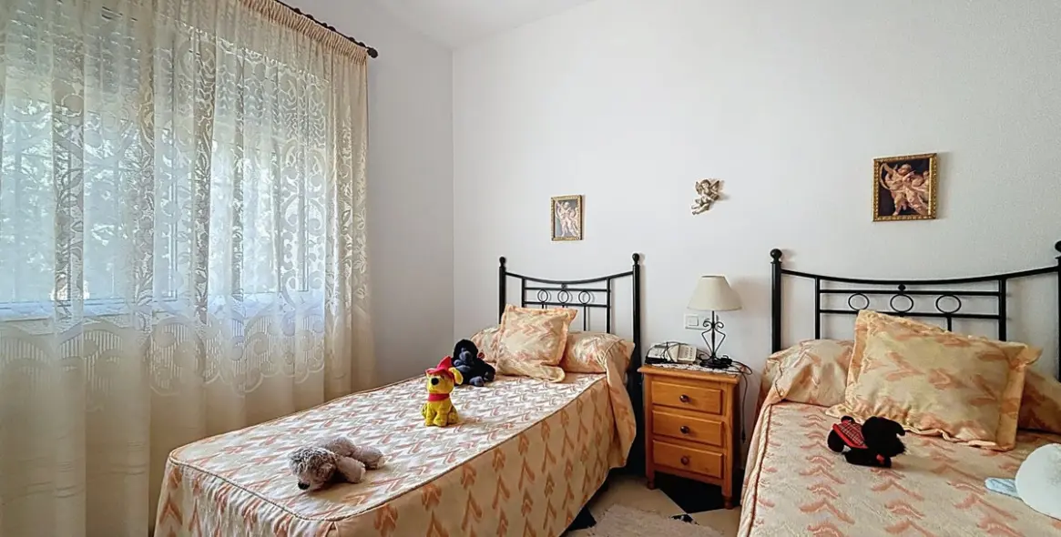 Venta de villa independiente en La Viñuela 34