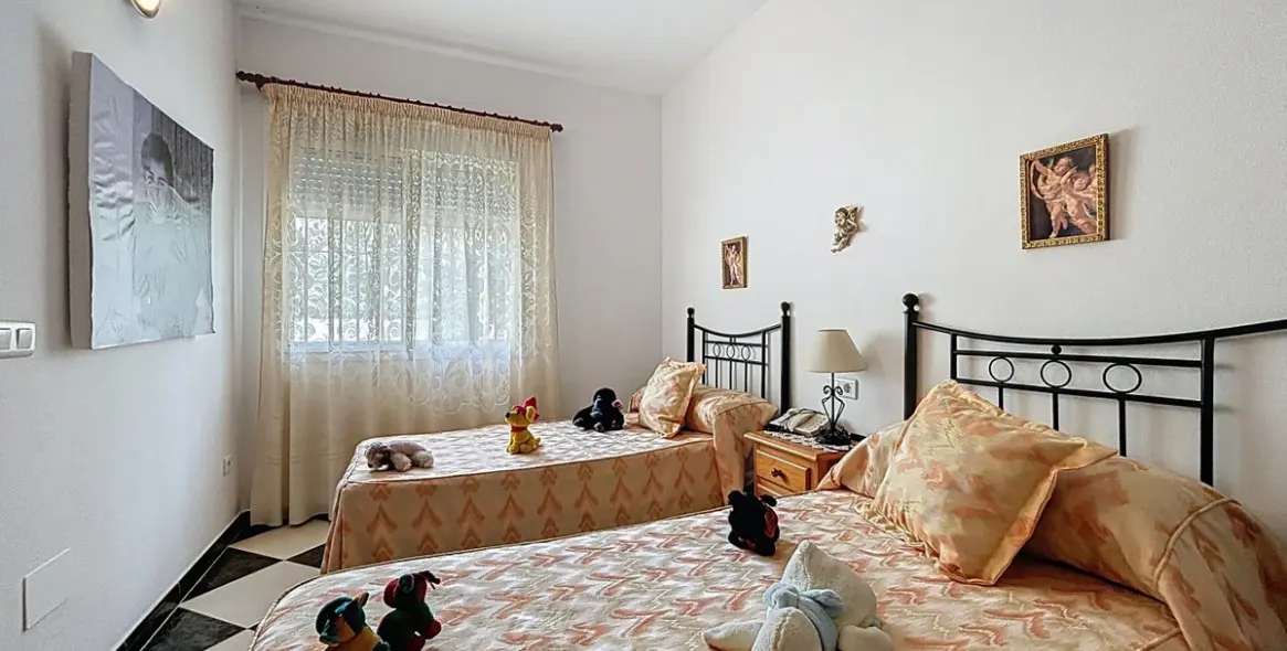 Venta de villa independiente en La Viñuela 37