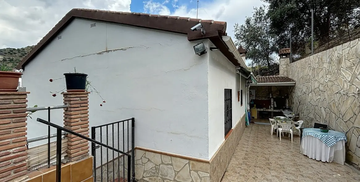 Venta de villa independiente en La Viñuela 39