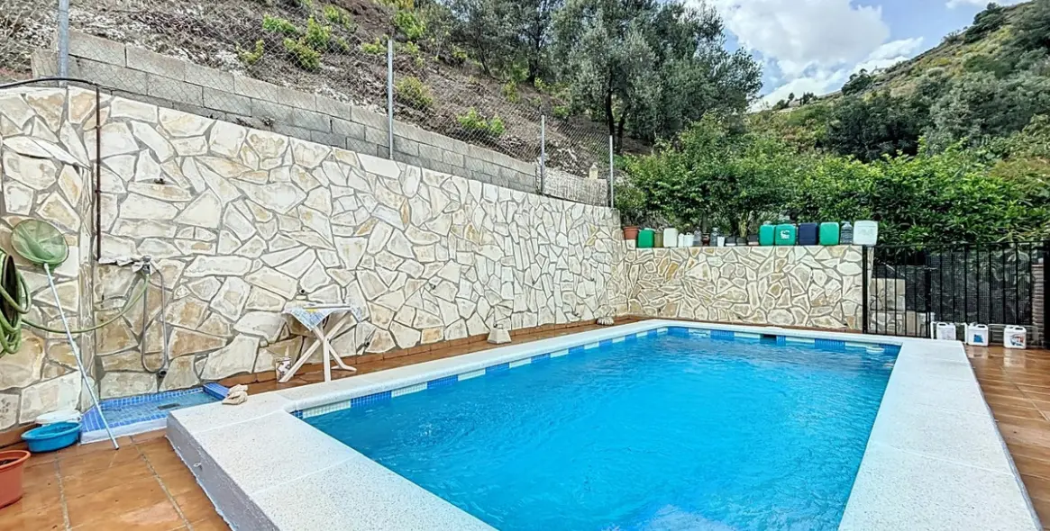 Venta de villa independiente en La Viñuela 46