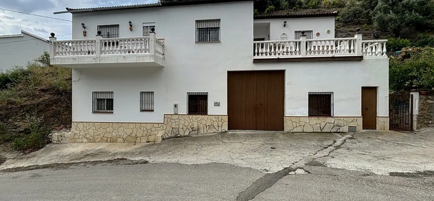 Venta de villa independiente en La Viñuela 1