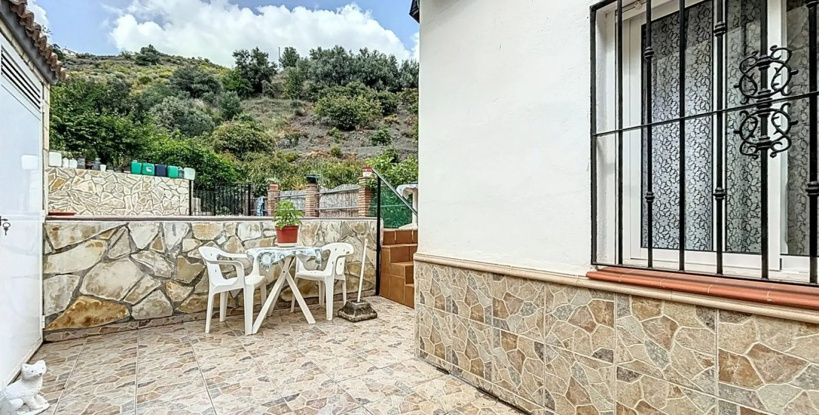 Venta de villa independiente en La Viñuela 44