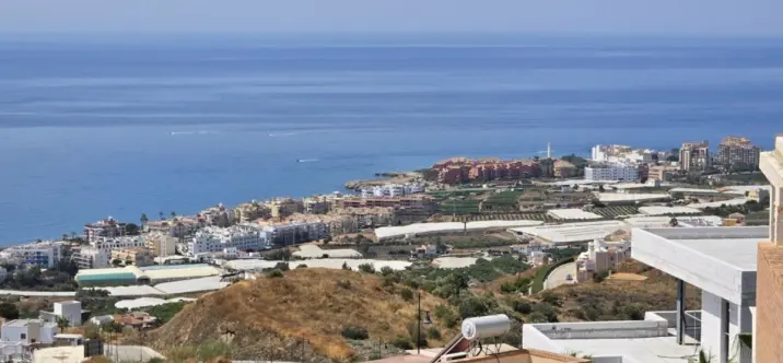 Sale of townhouse in Torrox Costa 3