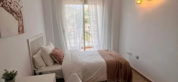 Продажа апартаментов на среднем этаже в Mijas Costa 4