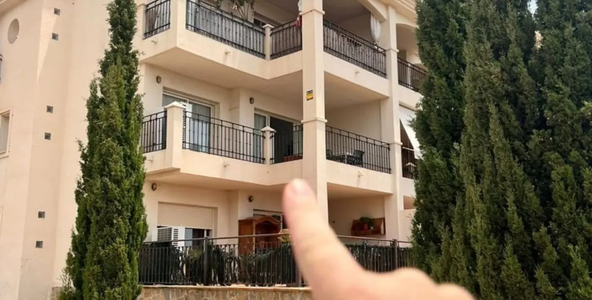 Sale of middle floor apartment in Mijas Costa 15