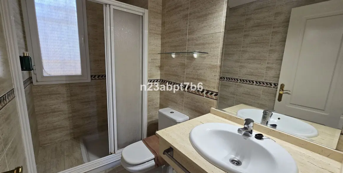 Продажа апартаментов на первом этаже в Nueva Andalucía 11