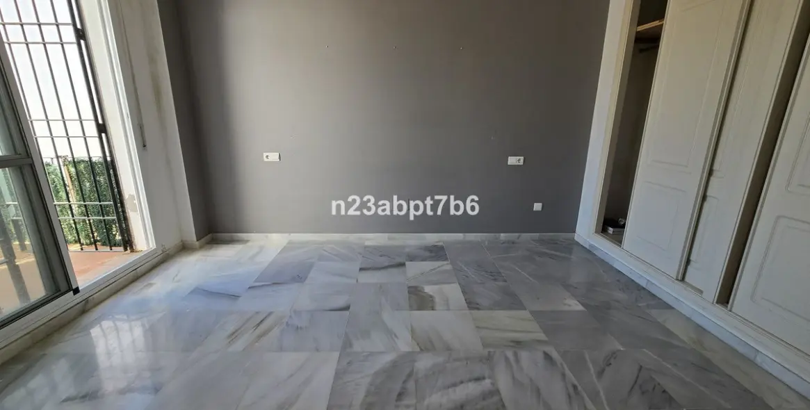 Продажа апартаментов на первом этаже в Nueva Andalucía 10