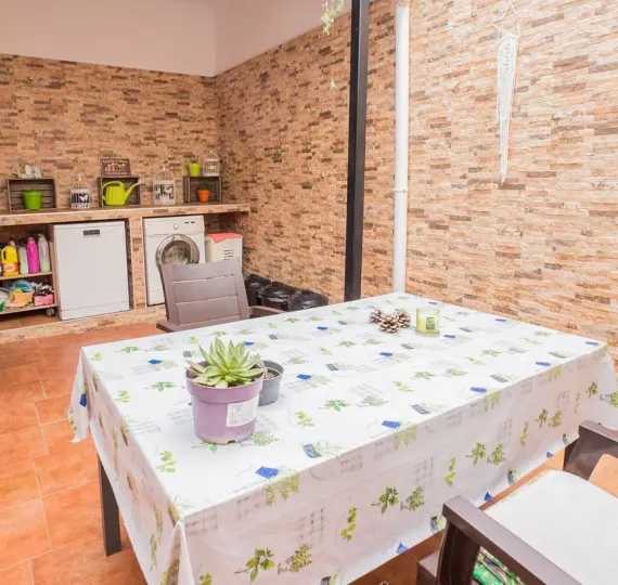 Sale of townhouse in El Coto