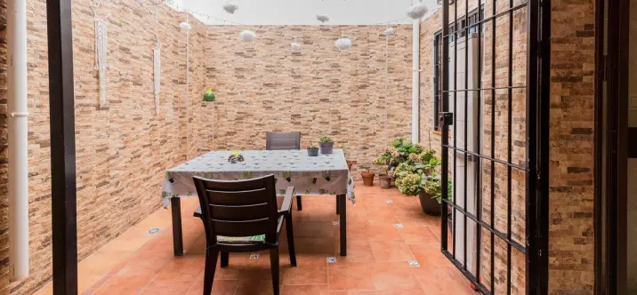 Sale of townhouse in El Coto 2