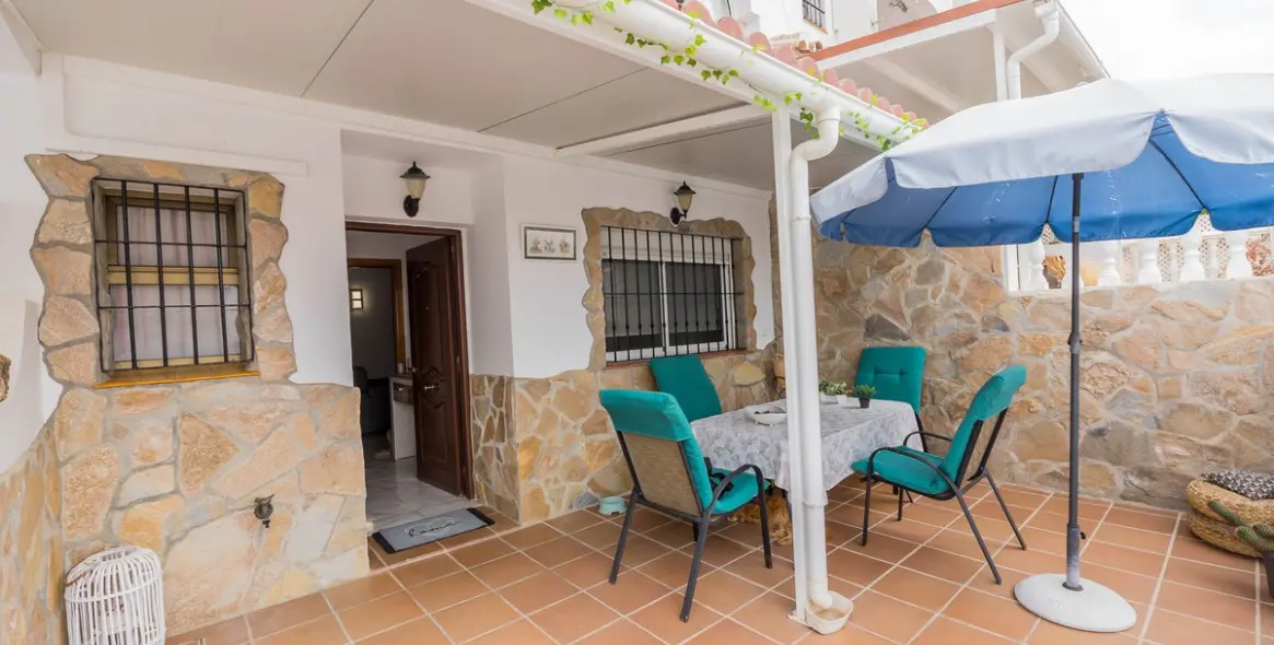 Sale of townhouse in El Coto 4