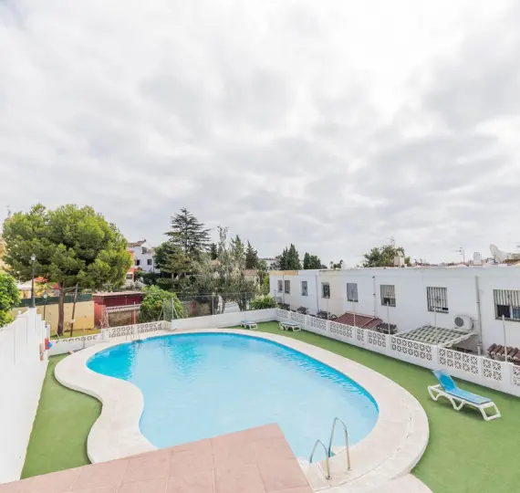 Sale of townhouse in El Coto