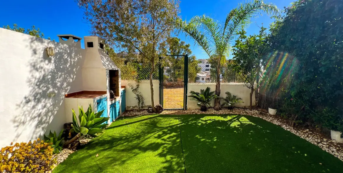 Sale of ground floor apartment in La Cala de Mijas 1