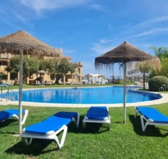 Sale of ground floor apartment in La Cala