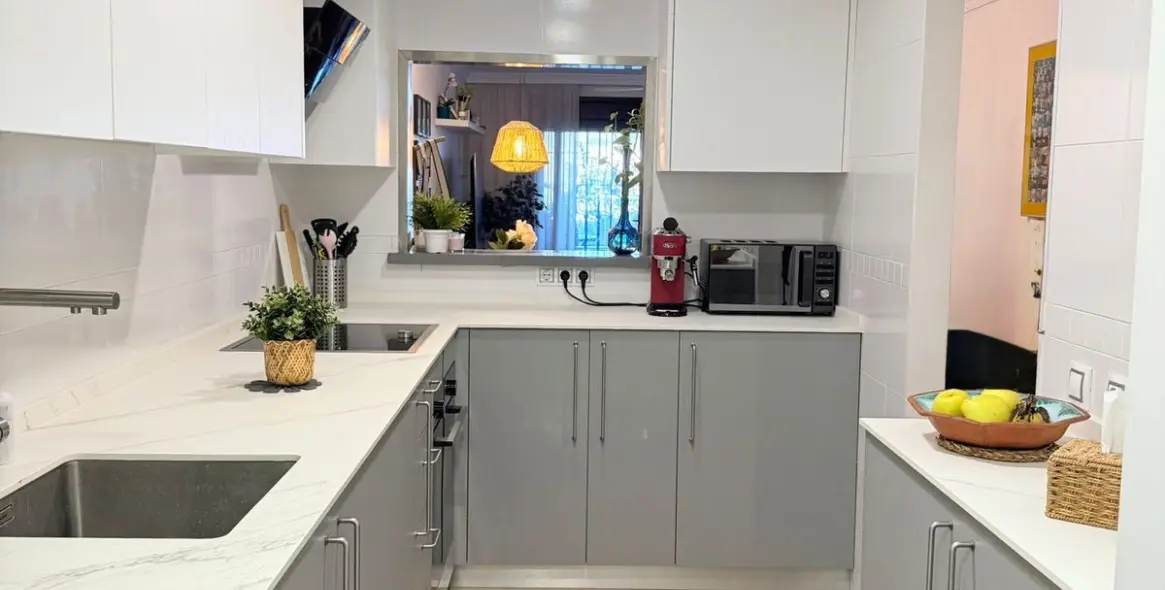 Sale of ground floor apartment in La Cala 11