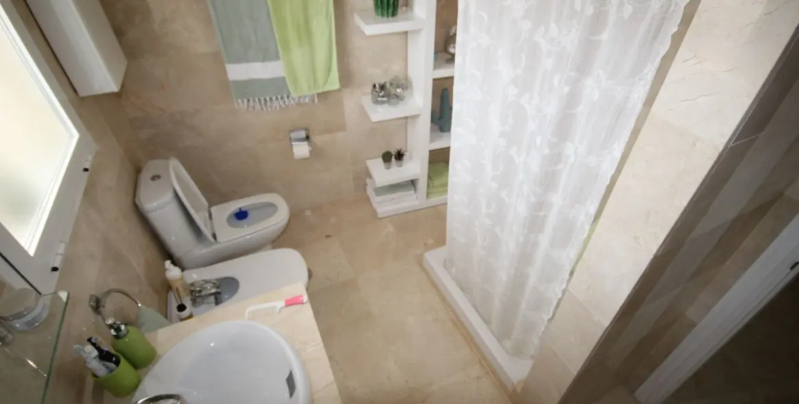 Продажа апартаментов на среднем этаже в Riviera del Sol 14