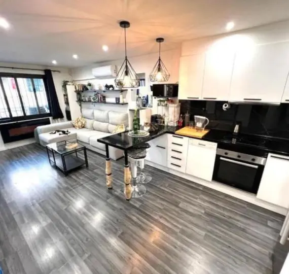 Продажа апартаментов на первом этаже в Benalmadena