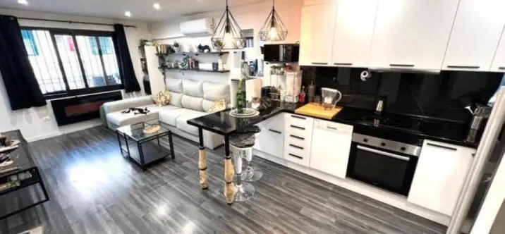 Продажа апартаментов на первом этаже в Benalmadena 1