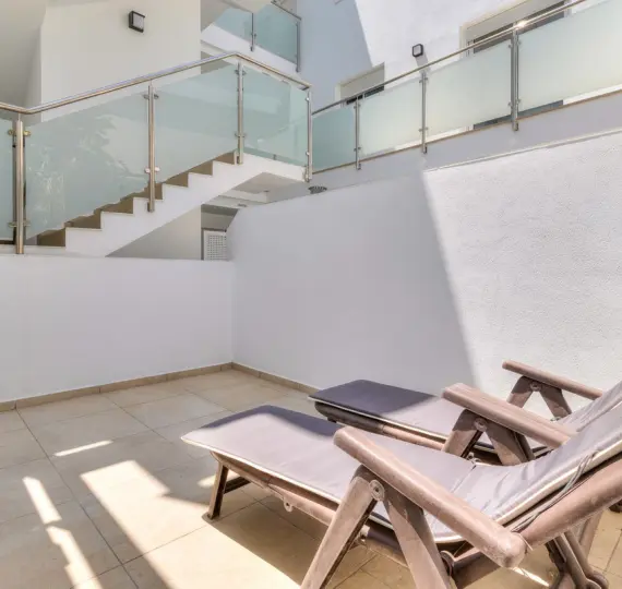 Продажа апартаментов на первом этаже в Fuengirola