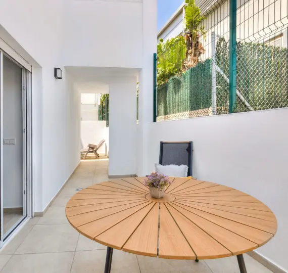 Продажа апартаментов на первом этаже в Fuengirola