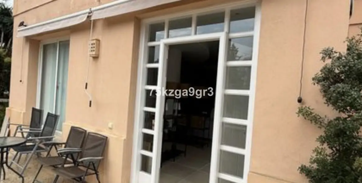 Продажа апартаментов на первом этаже в Nueva Andalucía (район Nueva Andalucía) 3