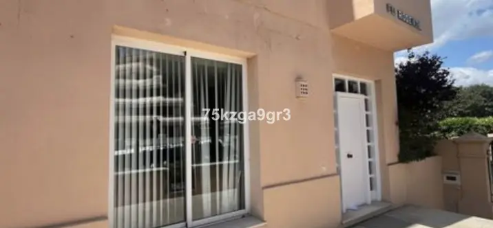 Апартаменты на первом этаже R5222149 3