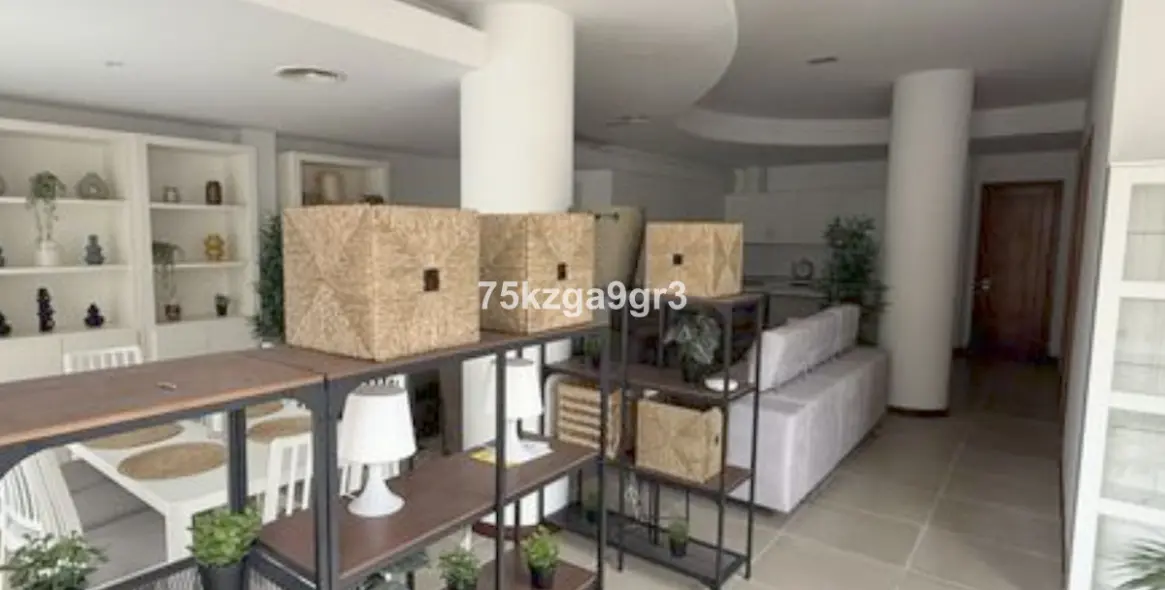 Продажа апартаментов на первом этаже в Nueva Andalucía (район Nueva Andalucía) 5