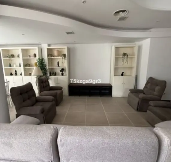 Апартаменты на первом этаже R5222149