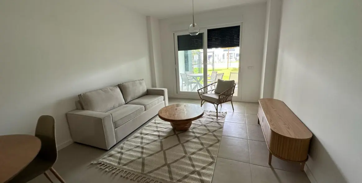 Продажа апартаментов на первом этаже в Estepona 4