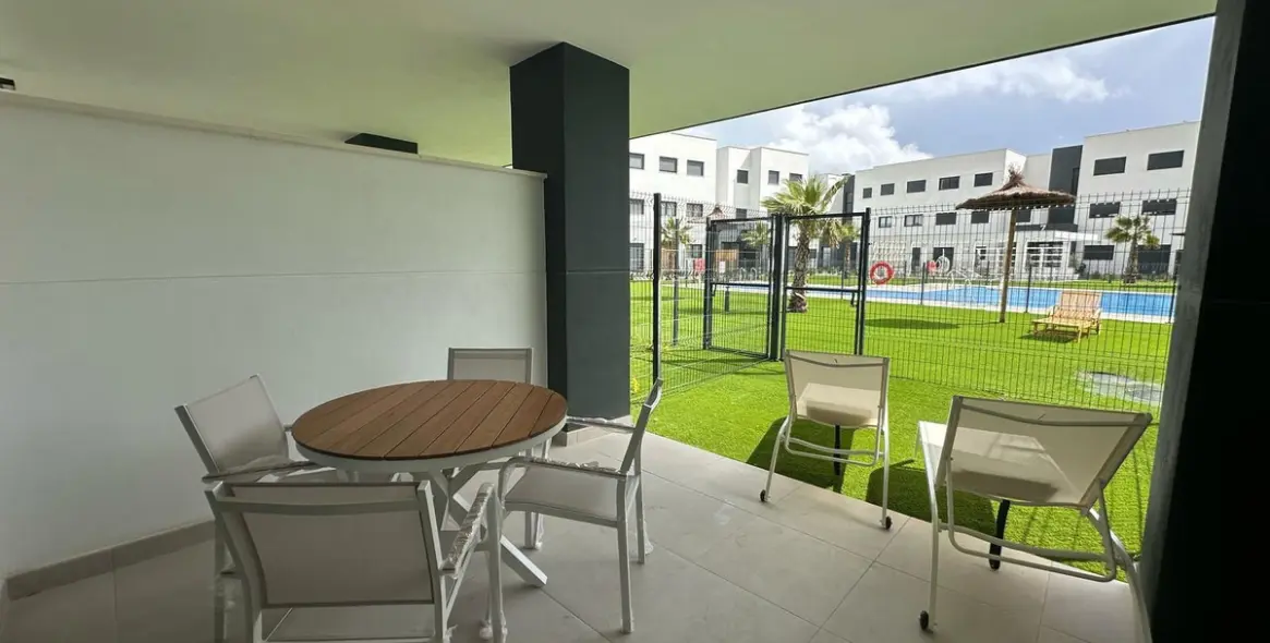 Продажа апартаментов на первом этаже в Estepona 8