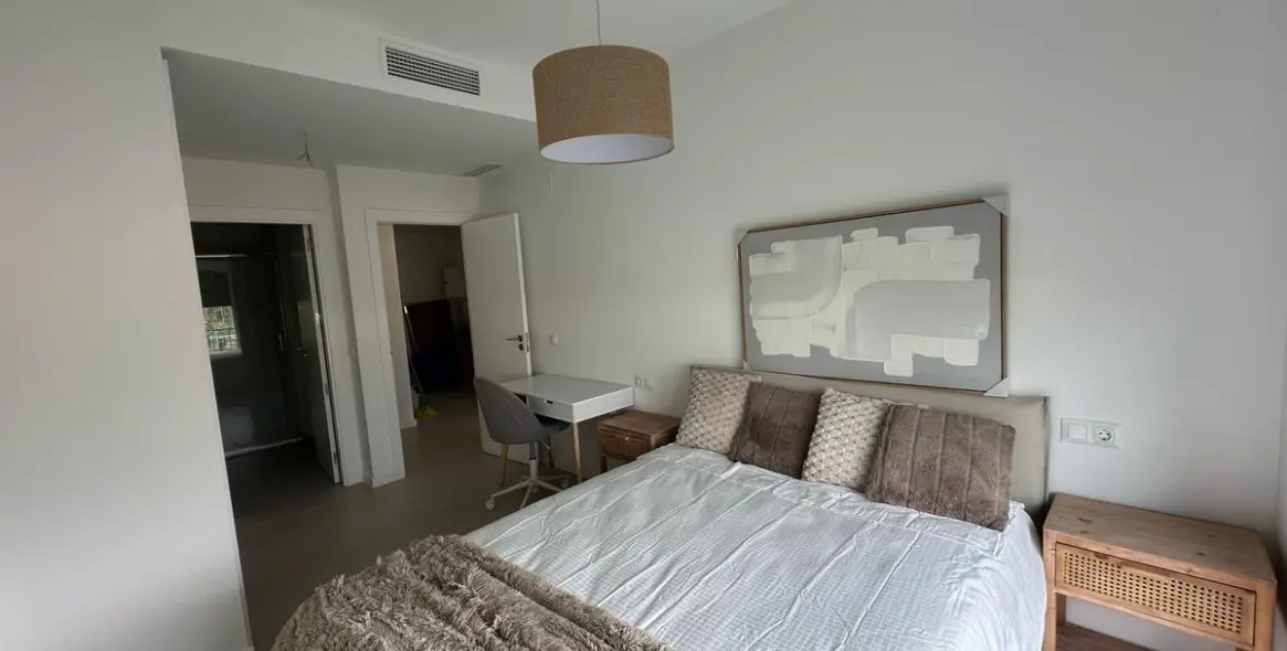 Продажа апартаментов на первом этаже в Estepona 13