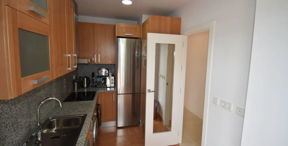 Продажа апартаментов на первом этаже в Estepona 12