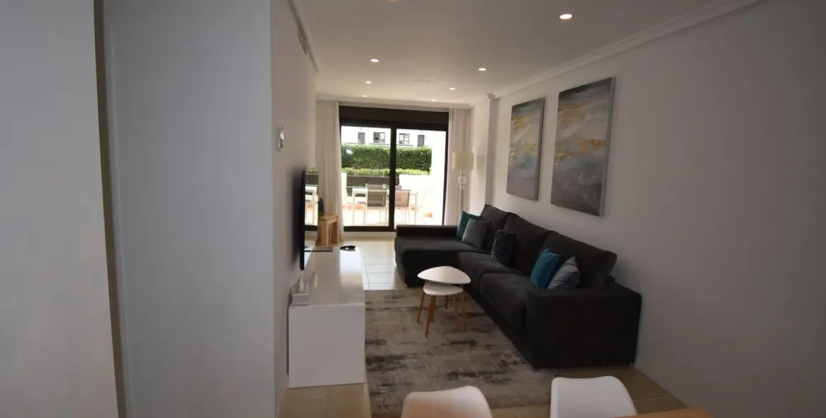 Продажа апартаментов на первом этаже в Estepona 18