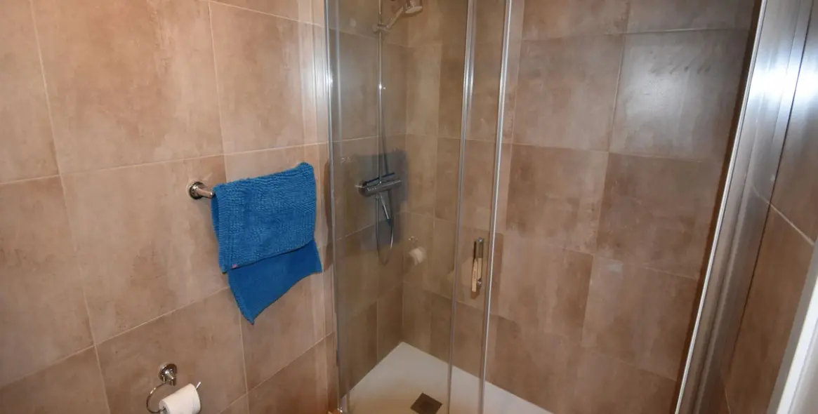 Sale of ground floor apartment in Estepona 23