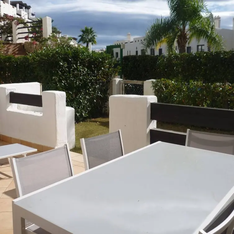 Sale of ground floor apartment in Estepona