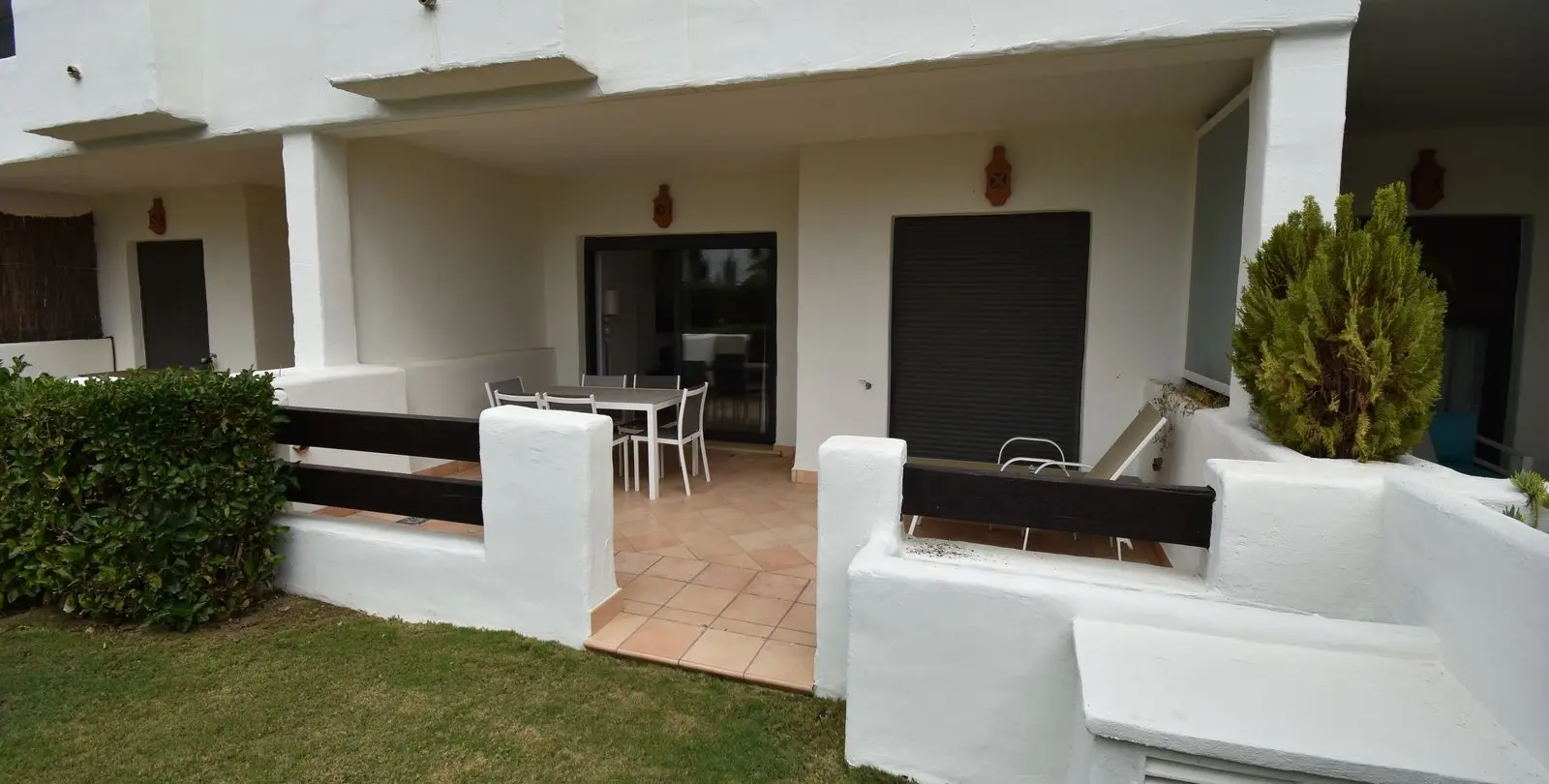 Venta de apartamento en planta baja en Estepona 35