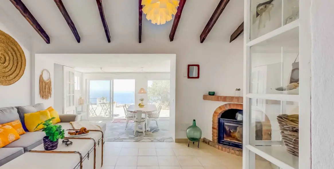 Sale of finca - cortijo in Sayalonga 14