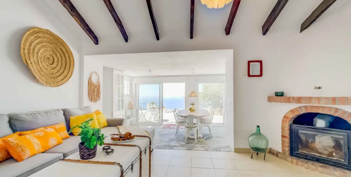 Sale of finca - cortijo in Sayalonga 15