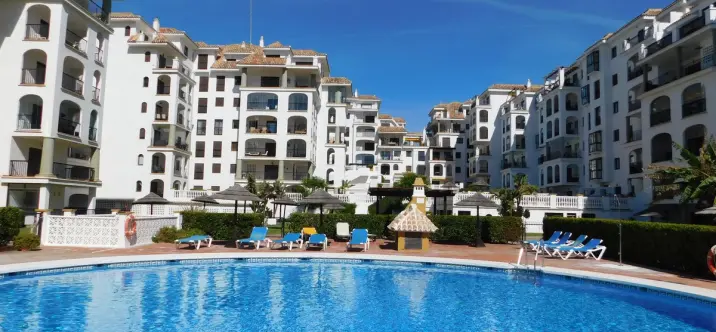 Продажа апартаментов на первом этаже в La Duquesa 0