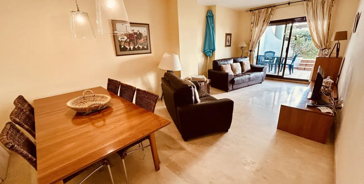 Продажа апартаментов на первом этаже в La Duquesa 3