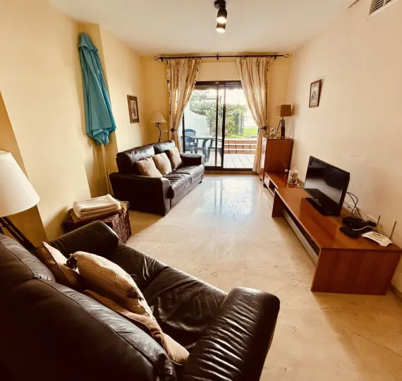 Продажа апартаментов на первом этаже в La Duquesa