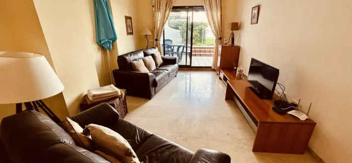 Продажа апартаментов на первом этаже в La Duquesa 3