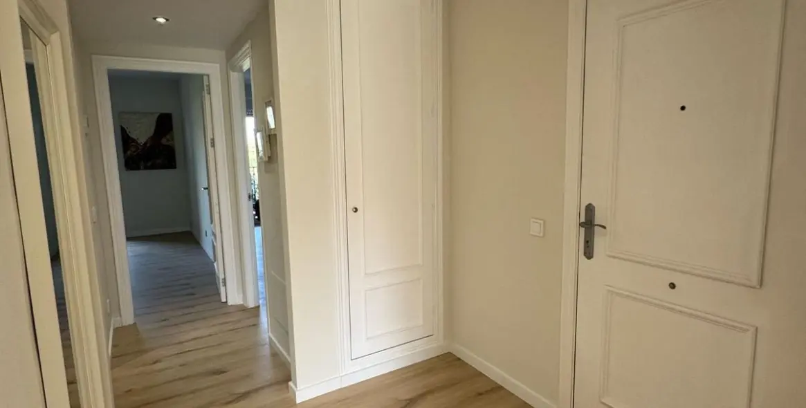 Продажа апартаментов на среднем этаже в Mijas Golf 18