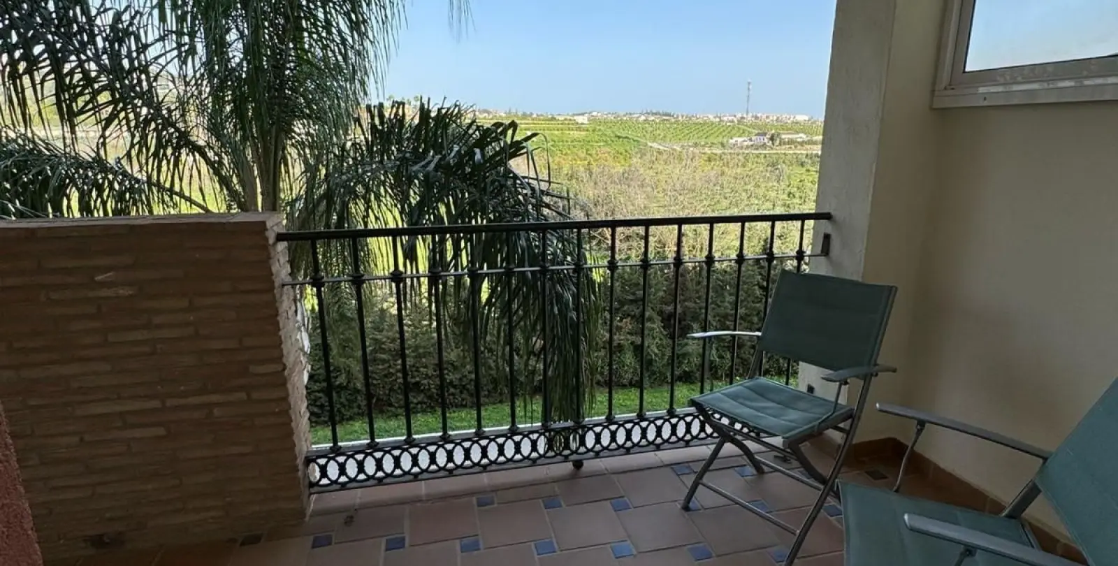 Продажа апартаментов на среднем этаже в Mijas Golf 10