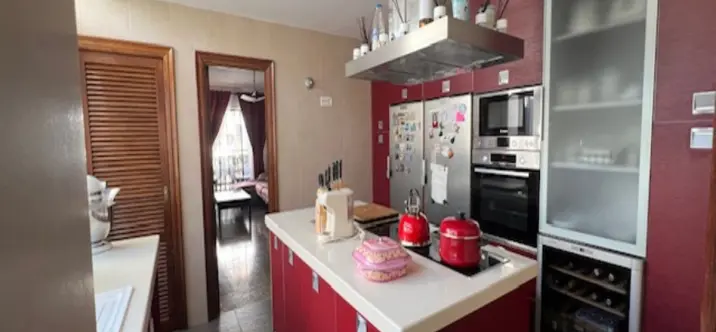 Middle floor apartment R5136502 2