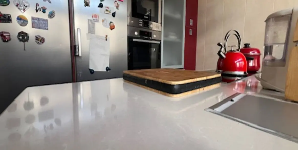 Sale of middle floor apartment in La Trinidad 4