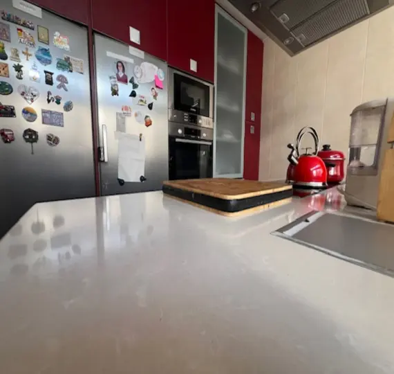 Middle floor apartment R5136502