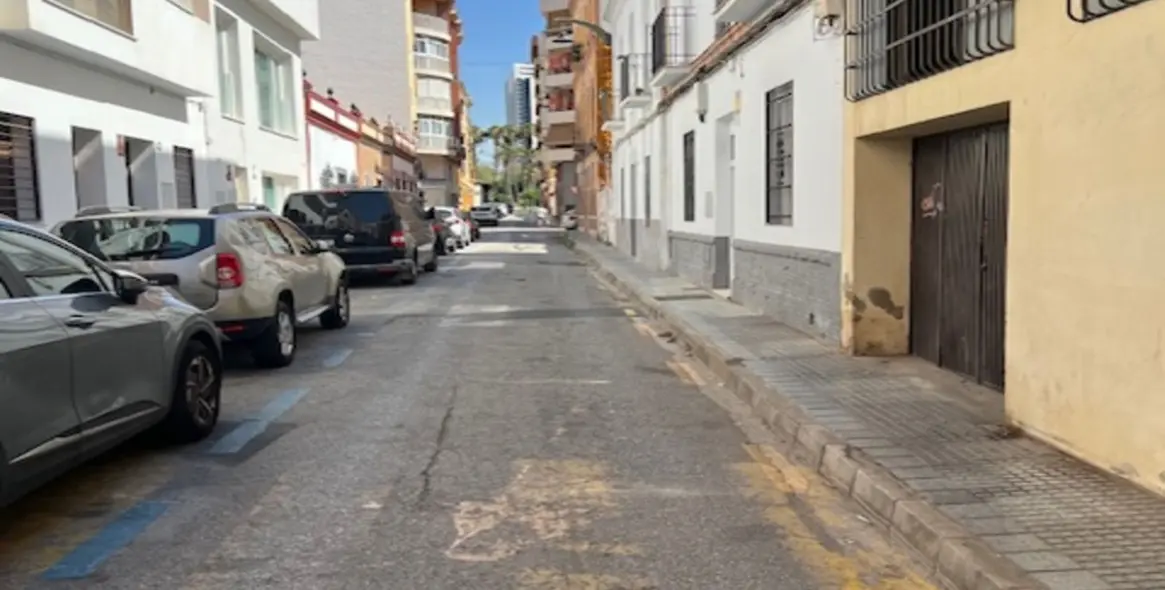 Sale of middle floor apartment in La Trinidad 30