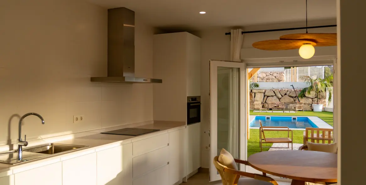 Sale of detached villa in Viñuela 4